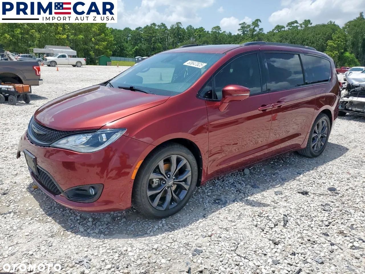 Chrysler Pacifica - 1