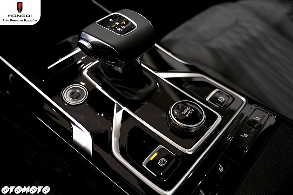 Hongqi HS5 - 8