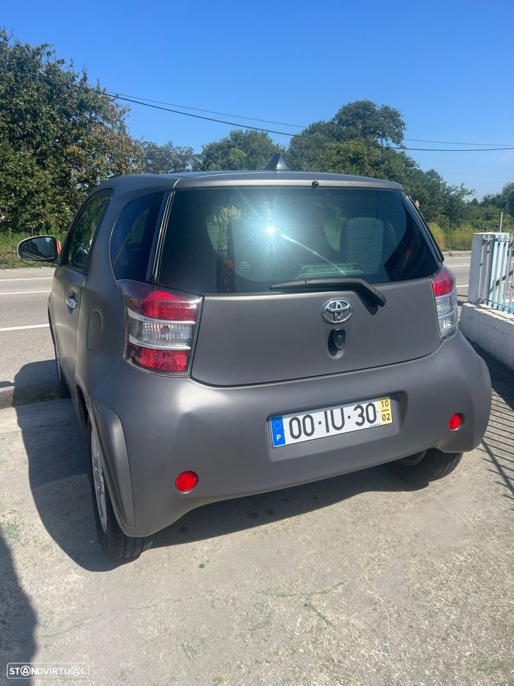 Toyota iQ 1.0 VVT-i - 7