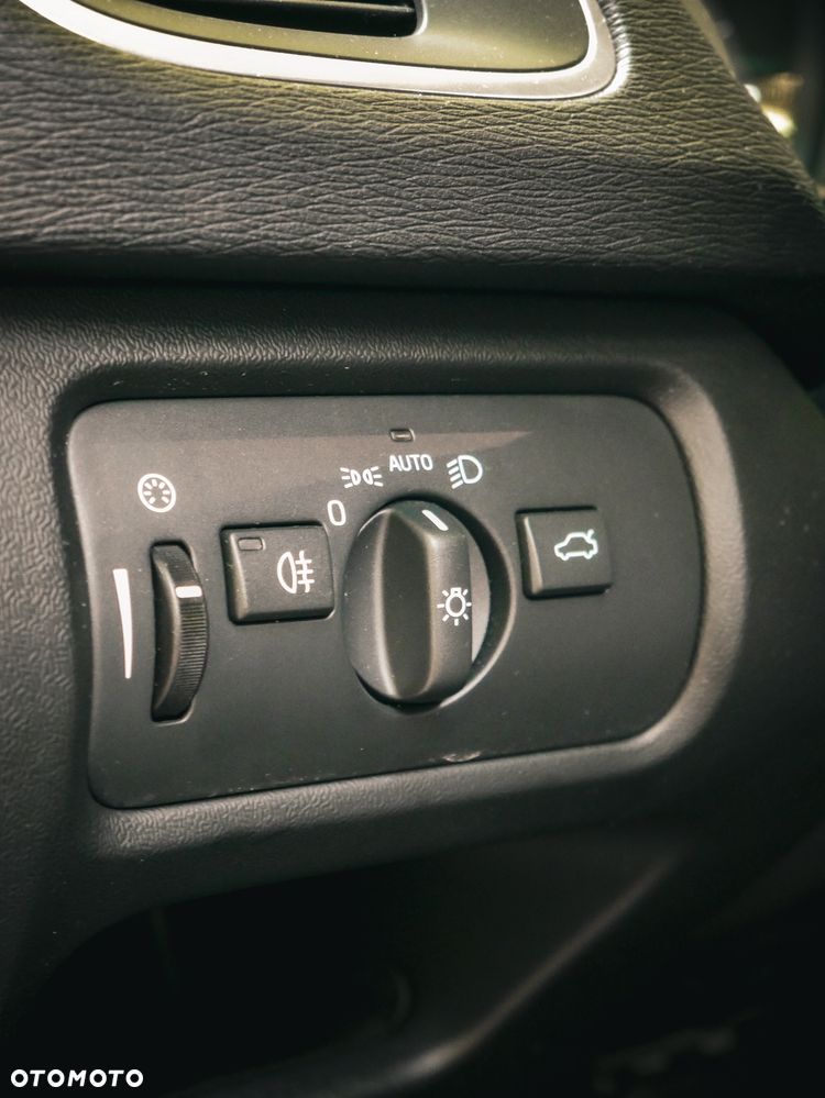Volvo V40 D2 Momentum - 21