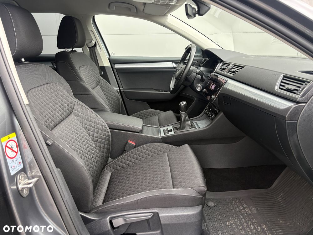 Skoda Superb 2.0 TDI Active - 21