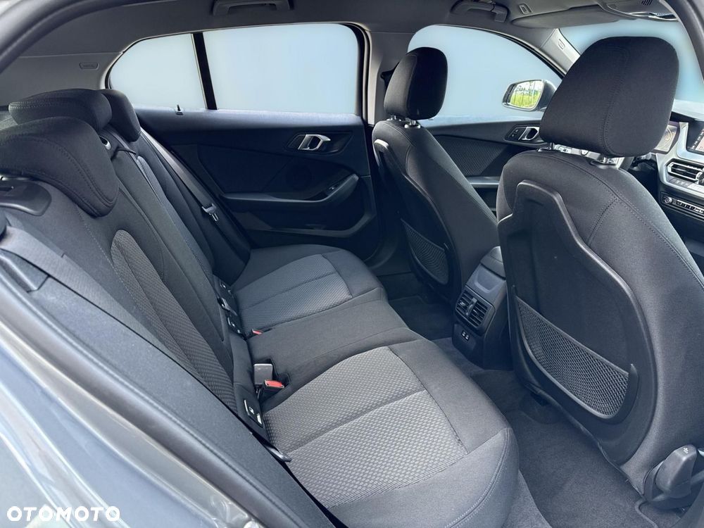 BMW Seria 1 - 18