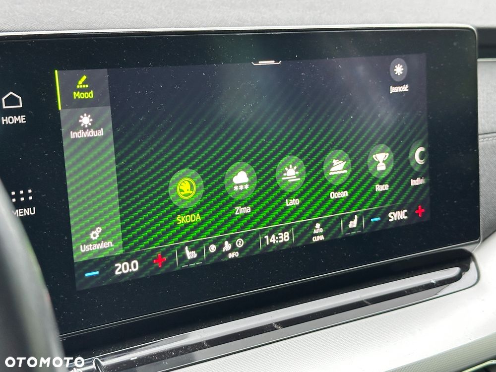 Skoda Octavia 2.0 TDI DSG Style - 36