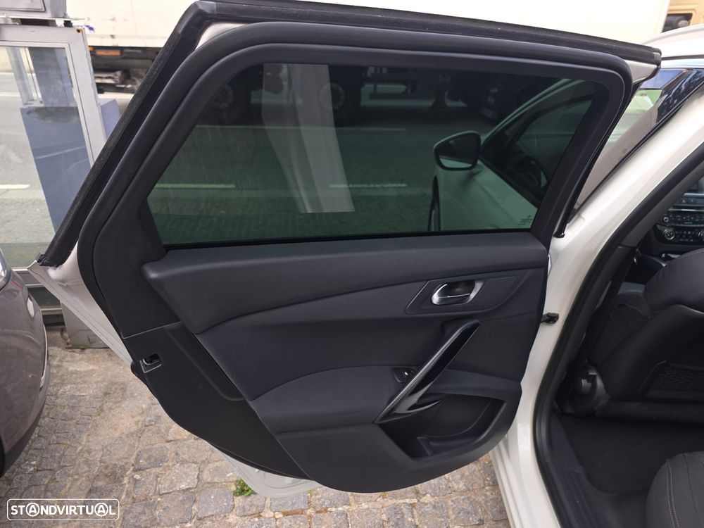 Peugeot 508 SW 1.6 e-HDi Allure 2-Tronic - 40