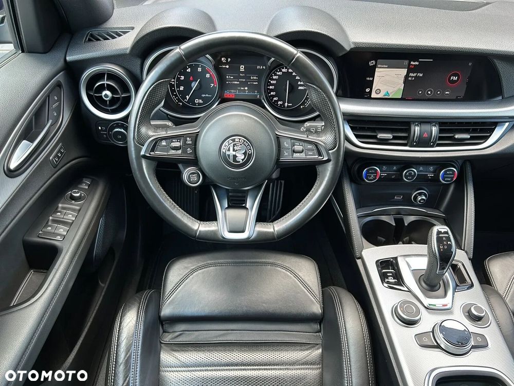 Alfa Romeo Stelvio 2.0 Turbo Sprint Q4 - 6