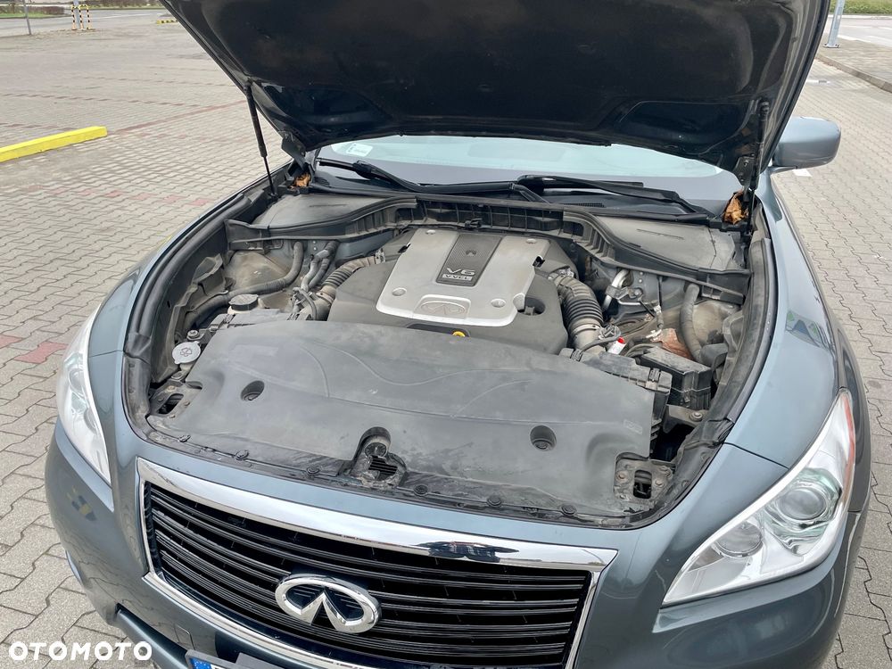 Infiniti M M37 - 11