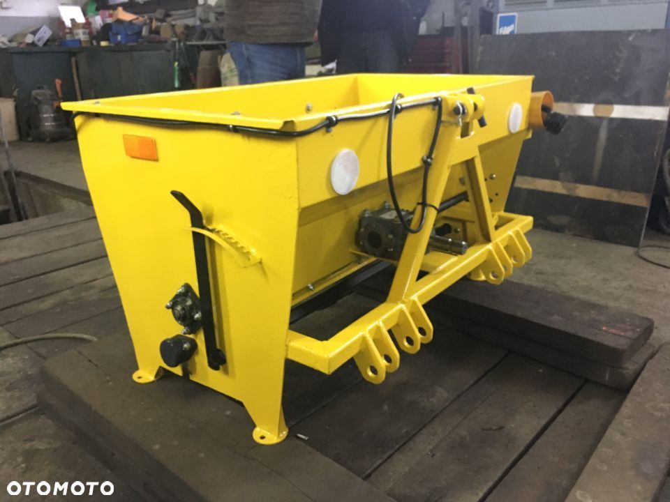 Hydromann podwieszana piaskarka solarka posypywarka zimowe utrzymanie Iseki Kubota - 5