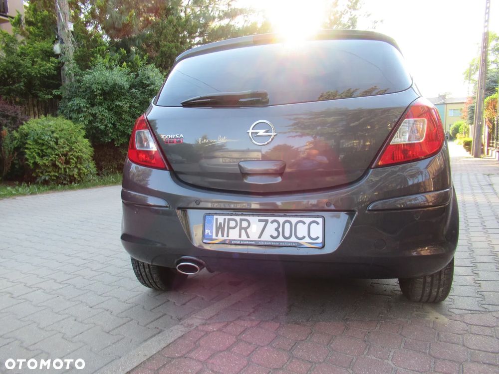 Opel Corsa 1.4 16V Energy - 9
