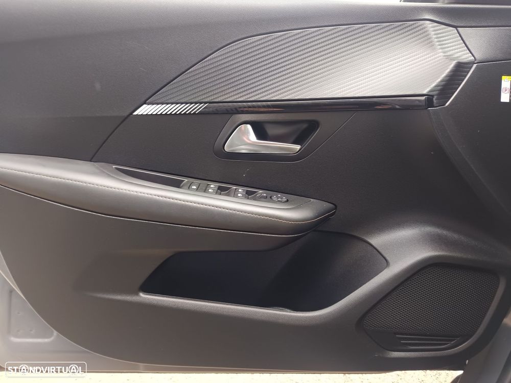 Peugeot 208 PureTech 100 Allure Pack - 34