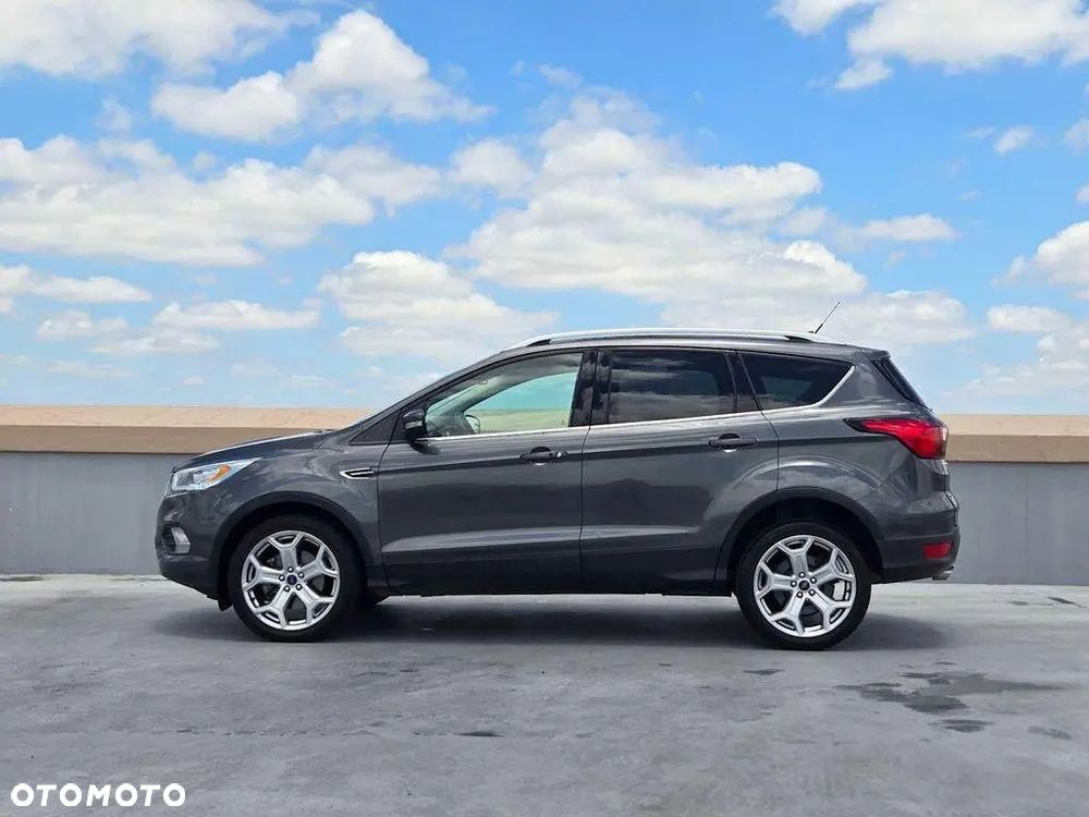 Ford Escape 2.0 EcoBoost AWD Titanium - 3