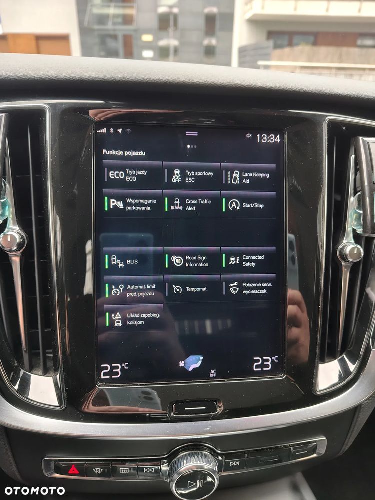 Volvo V60 D3 SCR Momentum - 27