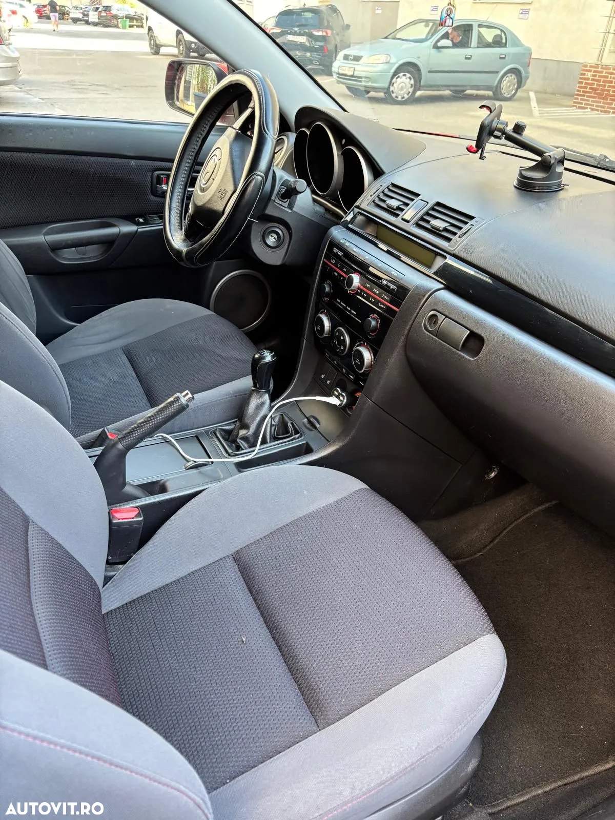 Mazda 3 - 6