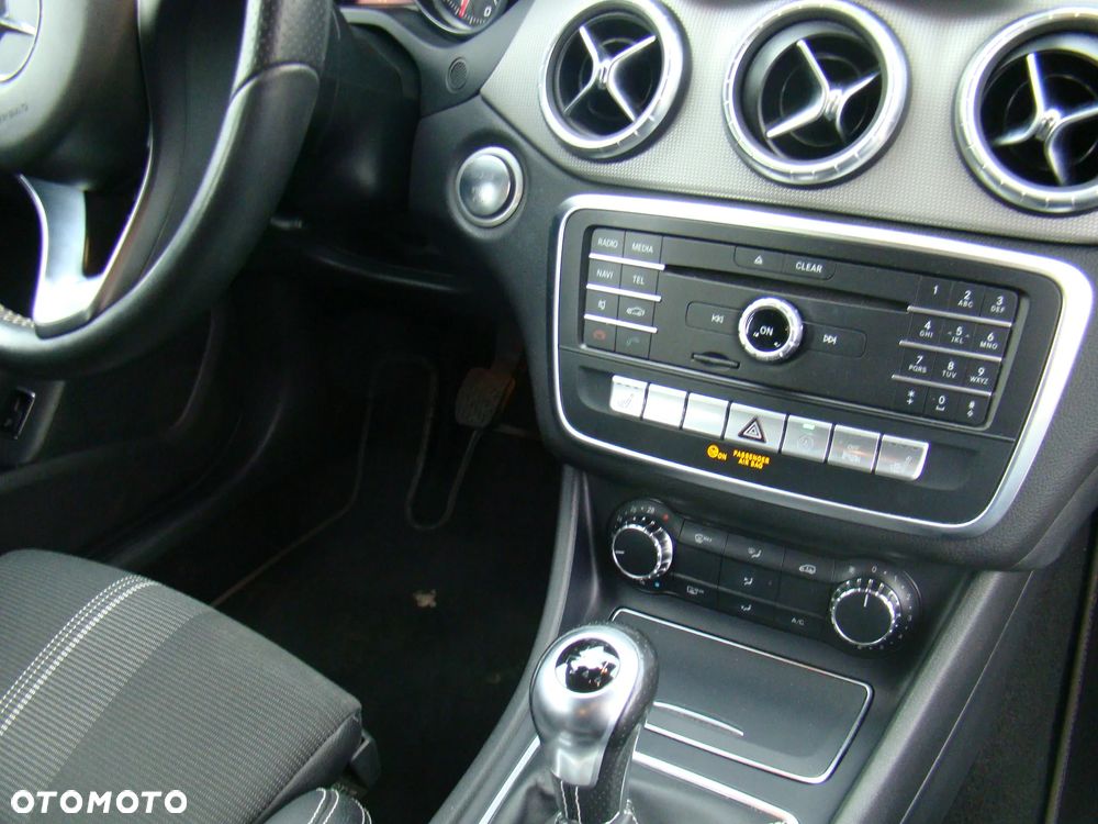 Mercedes-Benz CLA - 39