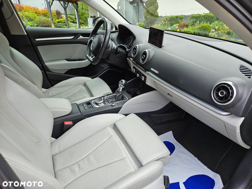 Audi A3 Sportback 2.0 TDI quattro S tronic design - 13