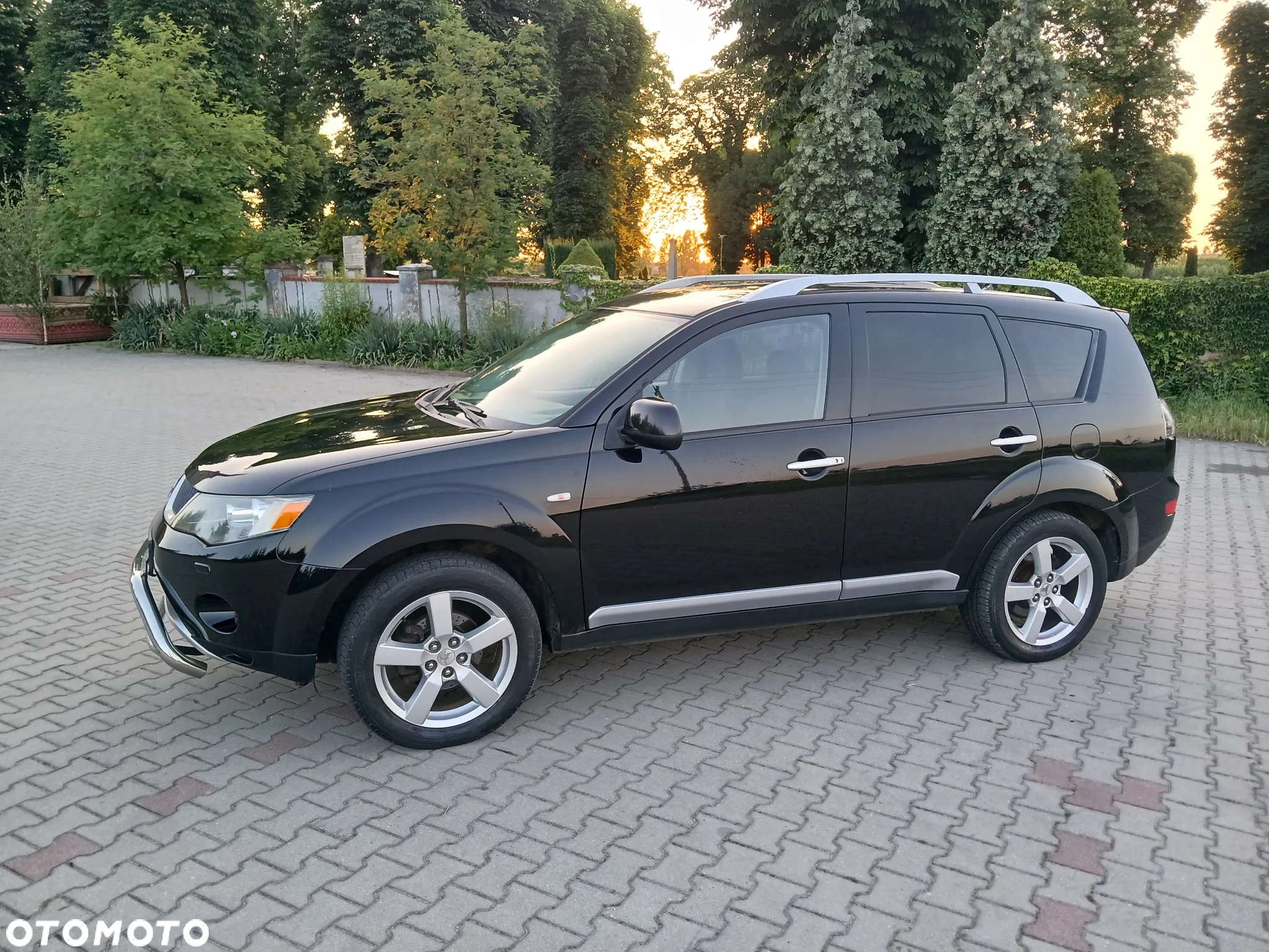 Mitsubishi Outlander 2.0 DID Intense + - 2