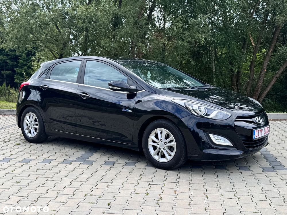 Hyundai i30 blue 1.6 GDI Passion - 2