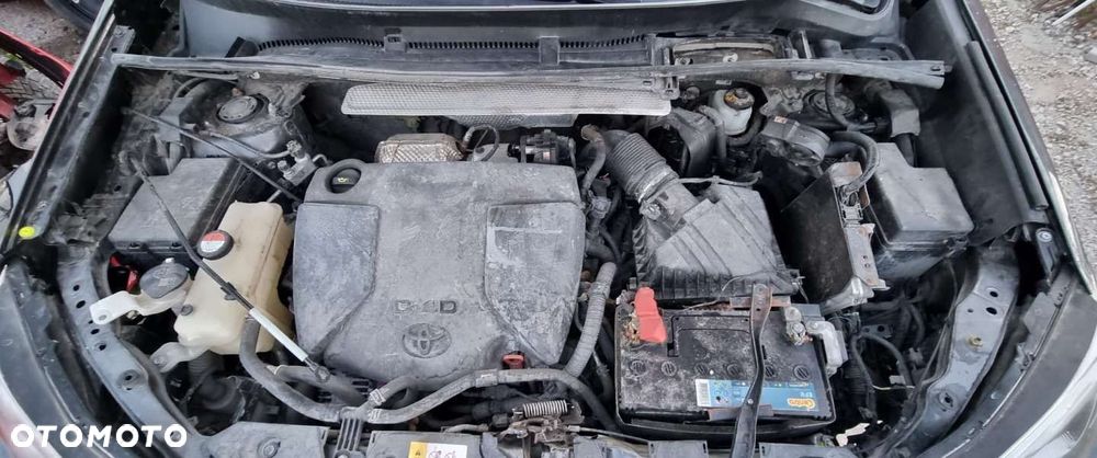 Toyota RAV4 - 6