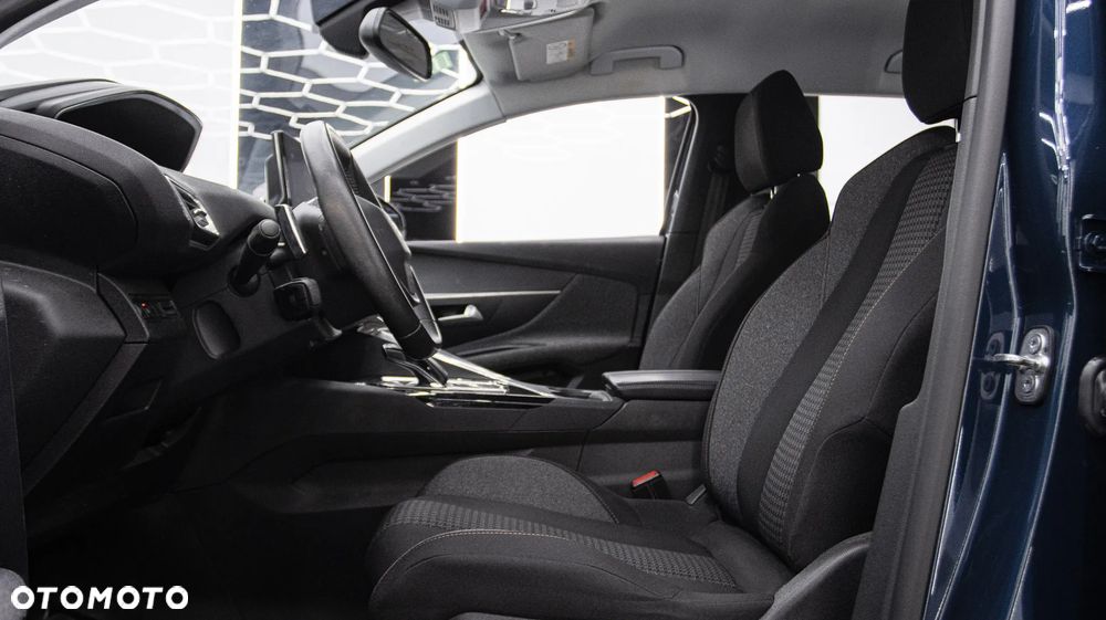 Peugeot 3008 1.2 PureTech mHEV Active Pack S&S e-DCS6 - 16