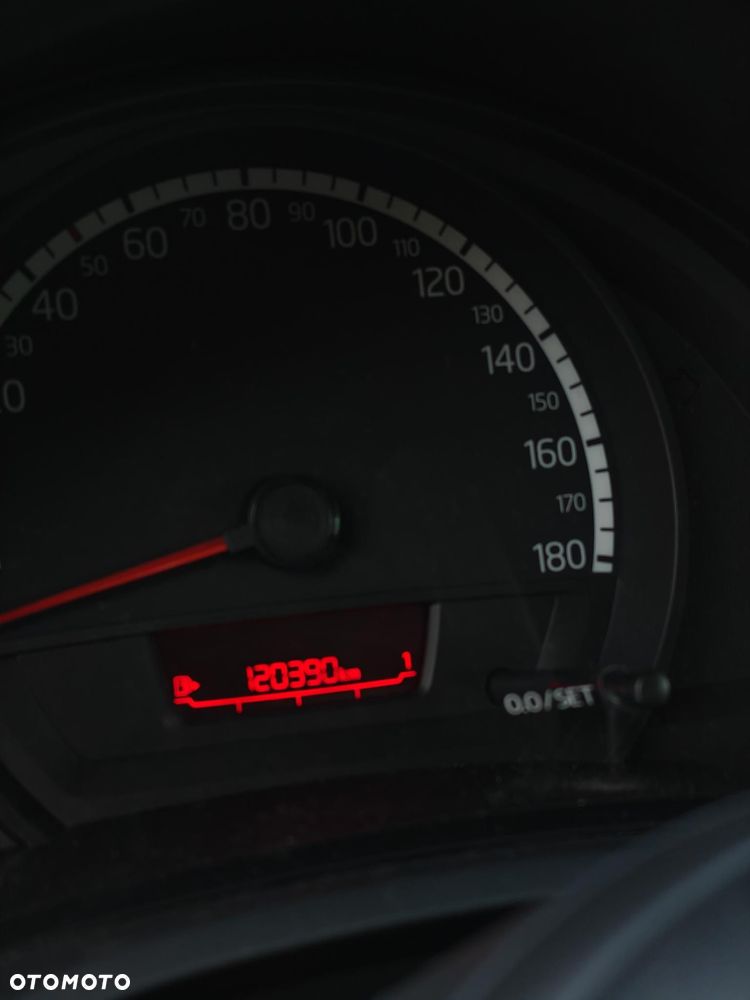 Volkswagen up! 1.0 Take - 9
