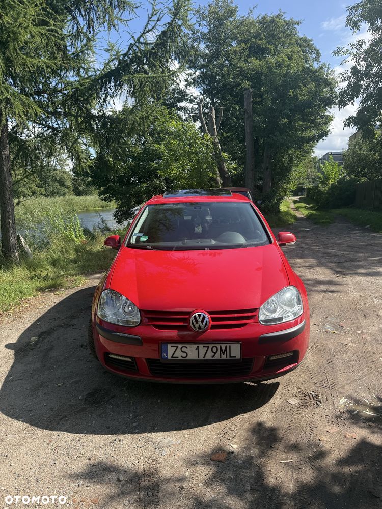 Volkswagen Golf - 6