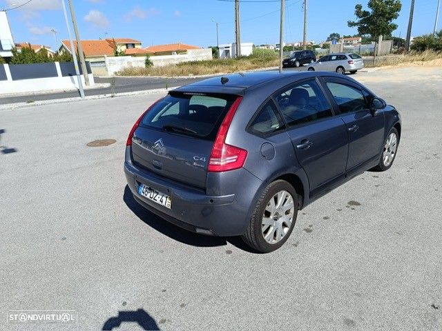 Citroën C4 1.6 HDi 110 Exclusive - 3