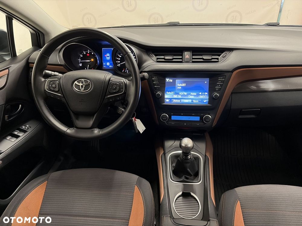 Toyota Avensis - 3