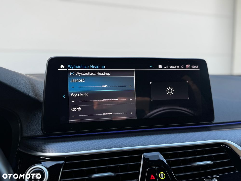 BMW Seria 5 520d xDrive MHEV M Sport sport - 33
