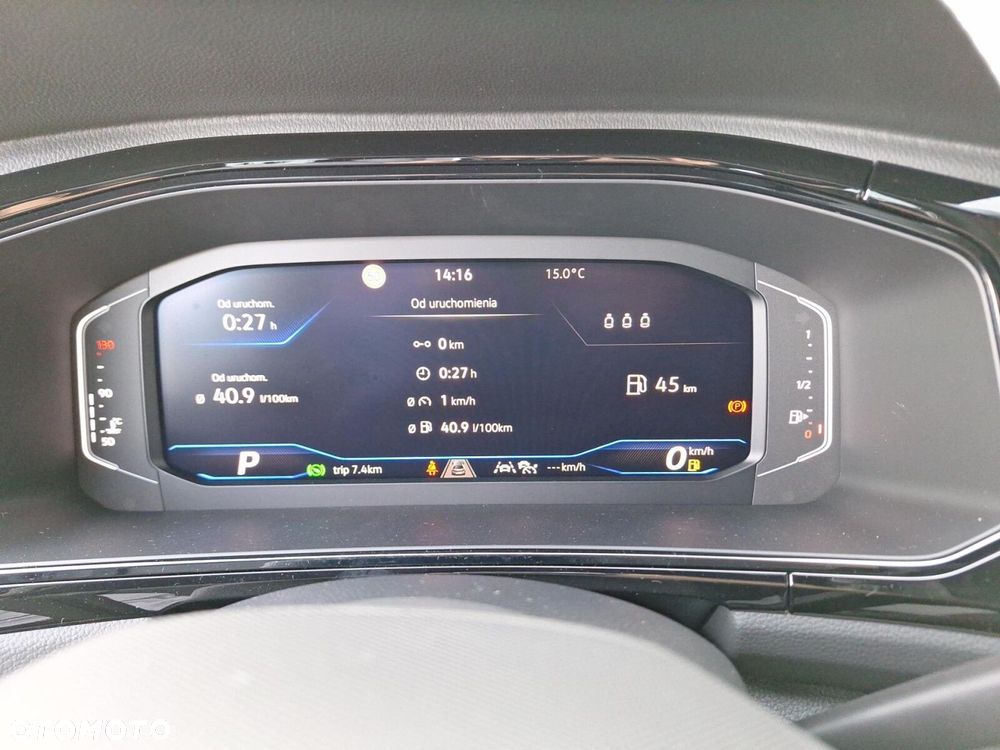 Volkswagen T-Roc - 35