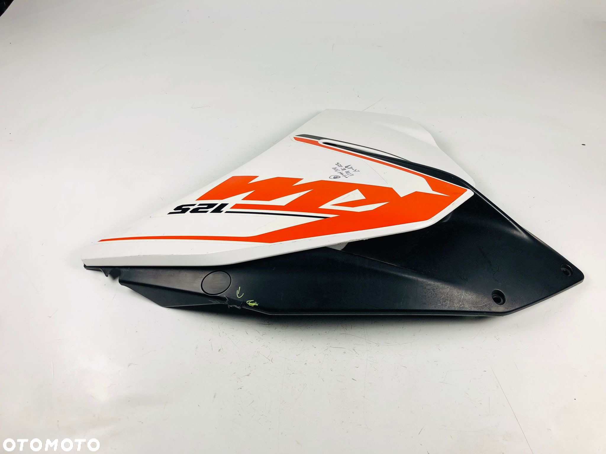 KTM RC 125 14-19 owiewka prawa boczek bok - 3