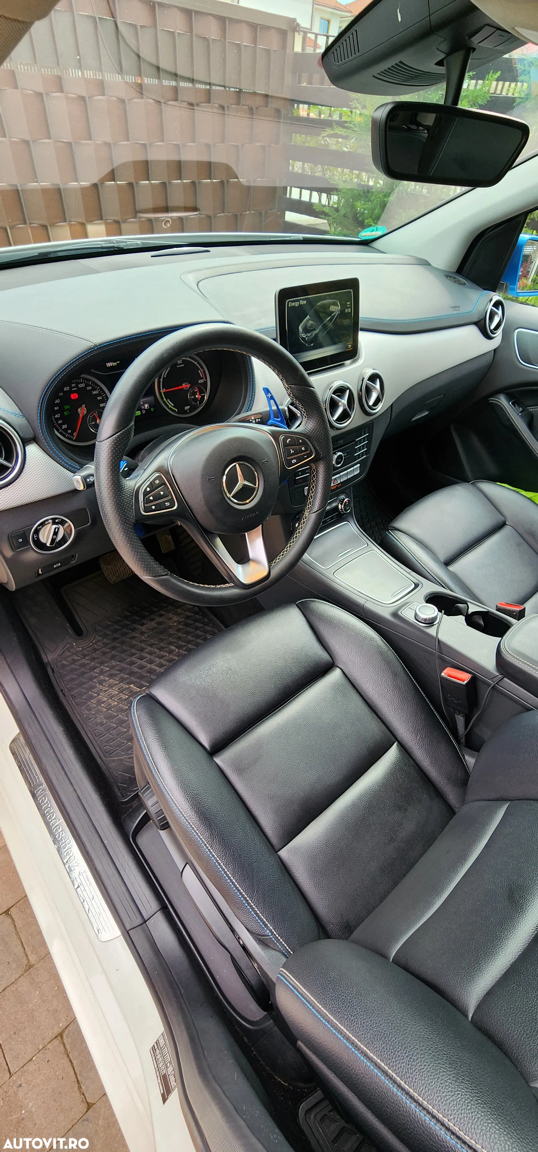 Mercedes-Benz B - 6