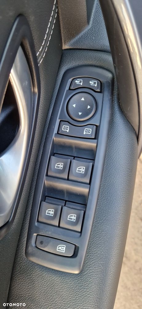 Renault Laguna 3.0 dCi V6 Initiale - 12