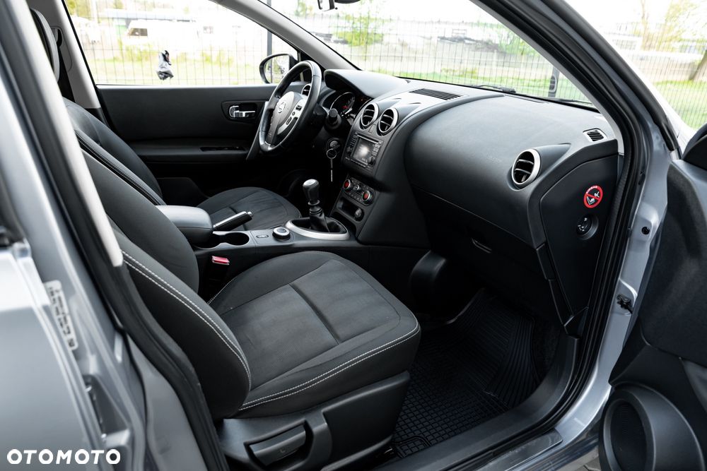 Nissan Qashqai 2.0 4x4 Tekna - 24