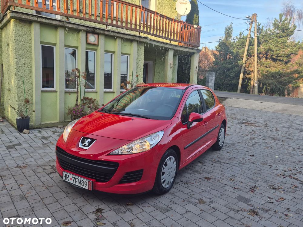 Peugeot 207 95 VTi Family - 1