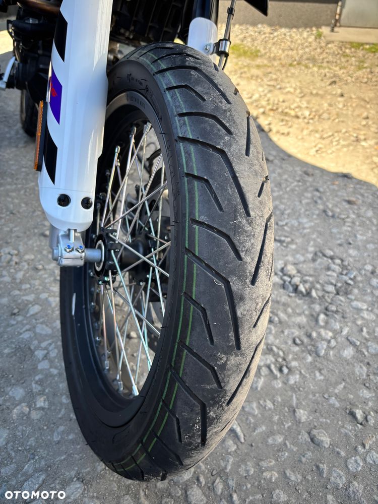 Aprilia SX - 9