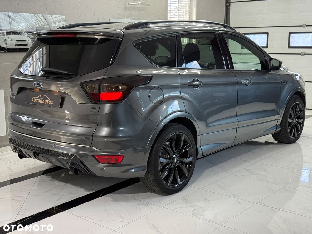 Ford Kuga 1.5 EcoBoost 2x4 ST-Line - 9