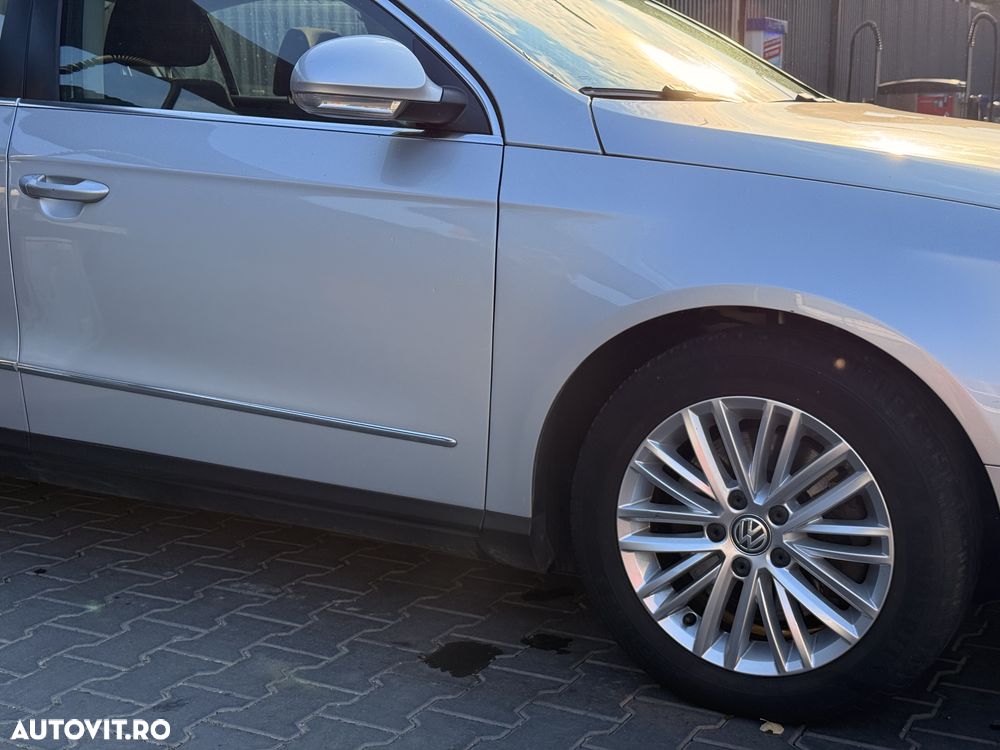Volkswagen Passat 2.0TDI Comfortline DPF Bluemotion Technology - 10