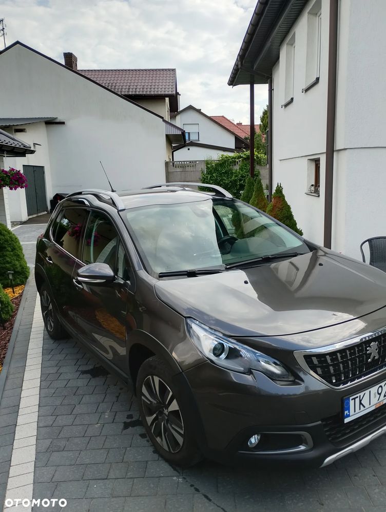 Peugeot 2008 - 8