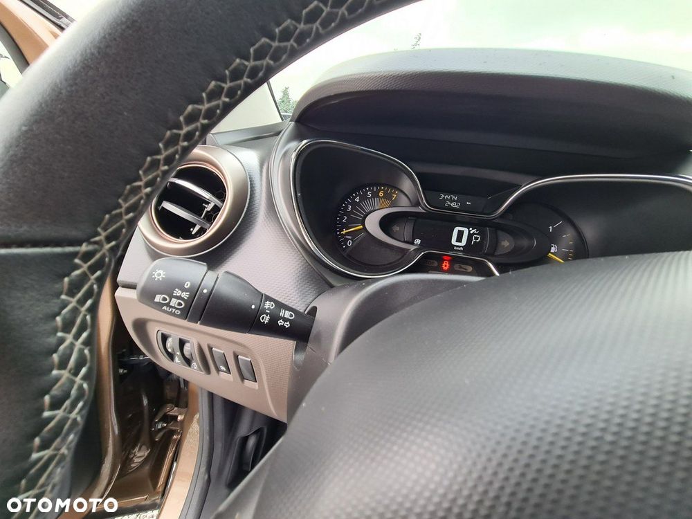 Renault Captur TCe 120 EDC Luxe - 17