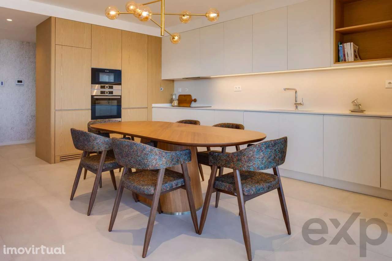 Condomínio de Luxo T2 Inteligente para uma Vida Sem Esforço no Centro - Grande imagem: 2/33