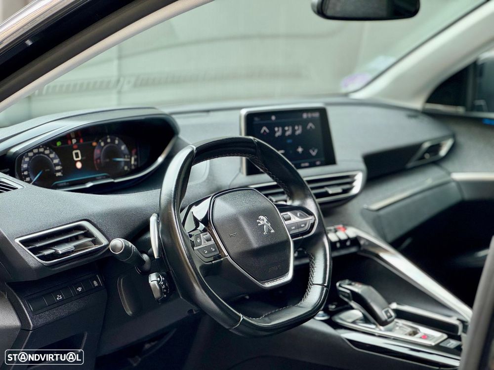 Peugeot 5008 1.2 PureTech Allure Grip Control EAT6 - 29