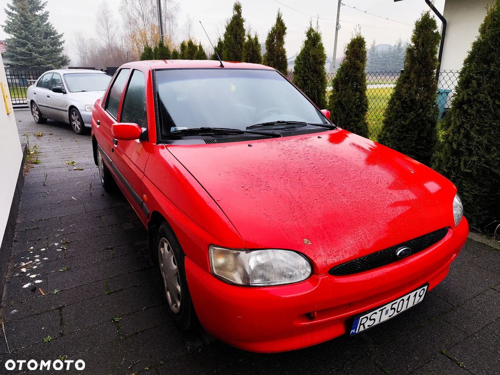Ford Escort - 1