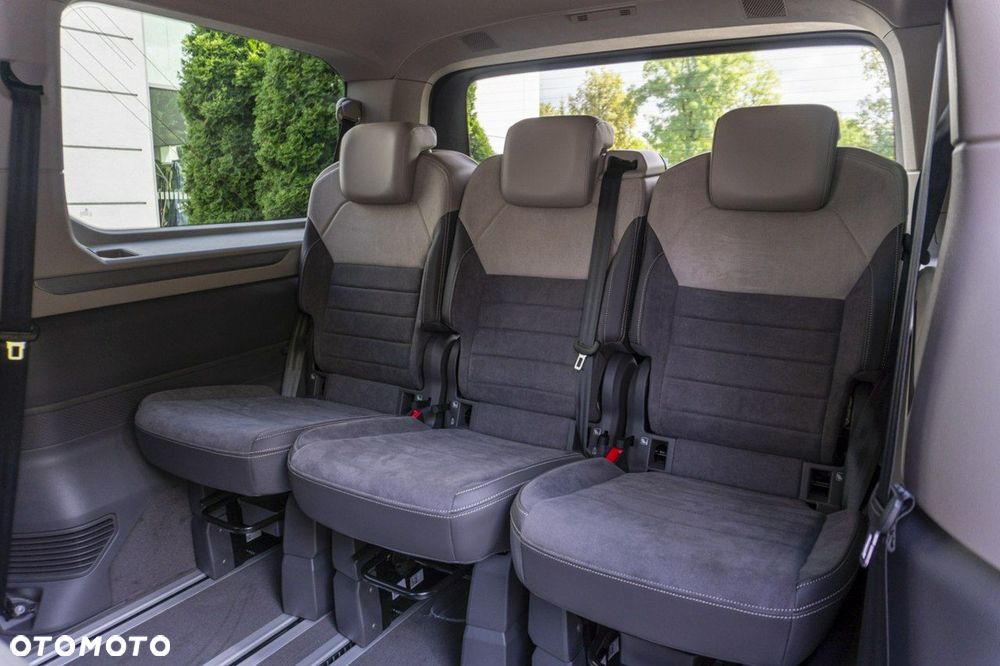 Volkswagen Multivan - 18