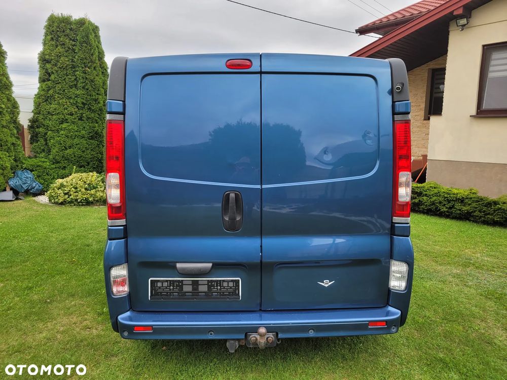 Opel VIVARO - 9