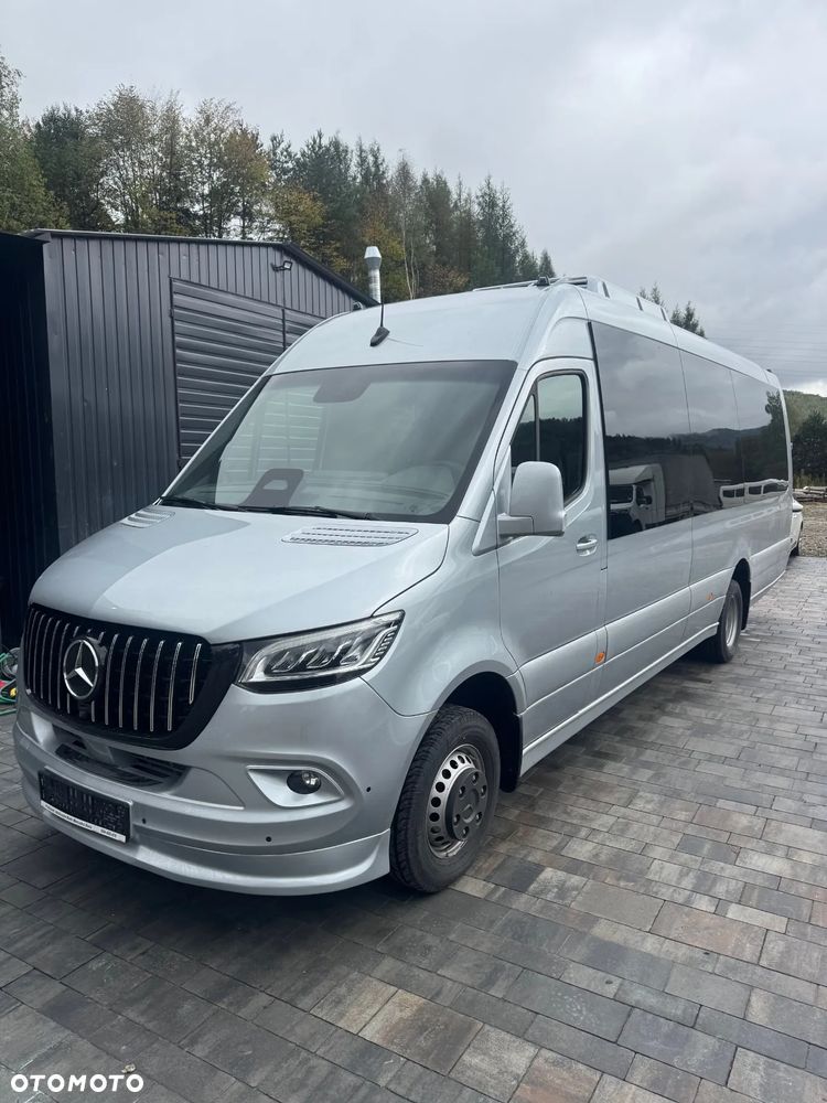 Mercedes-Benz Sprinter 519