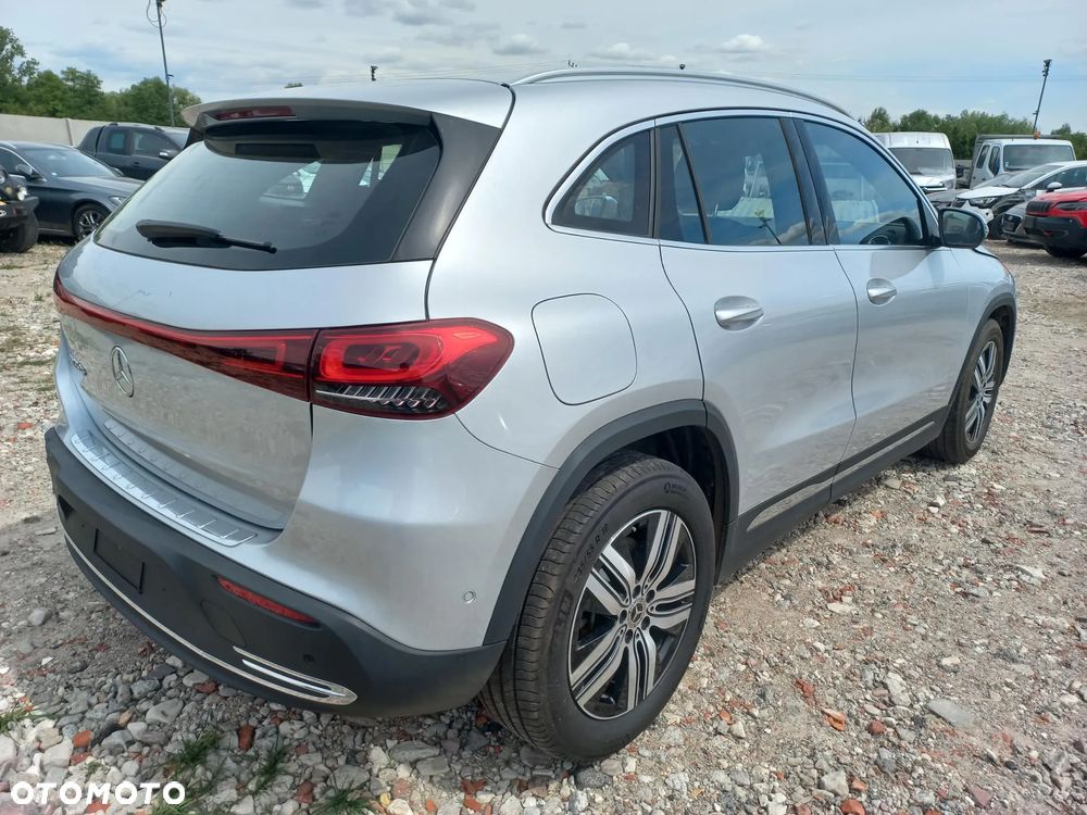 Mercedes-Benz EQA 250+ - 4