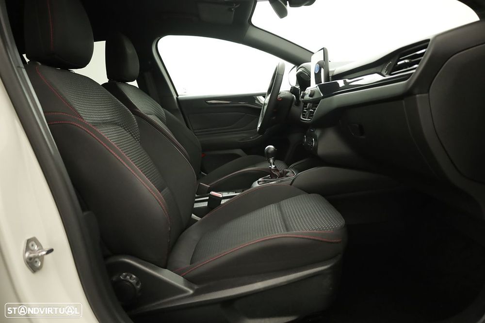 Ford Focus SW 1.0 EcoBoost MHEV ST-Line - 20