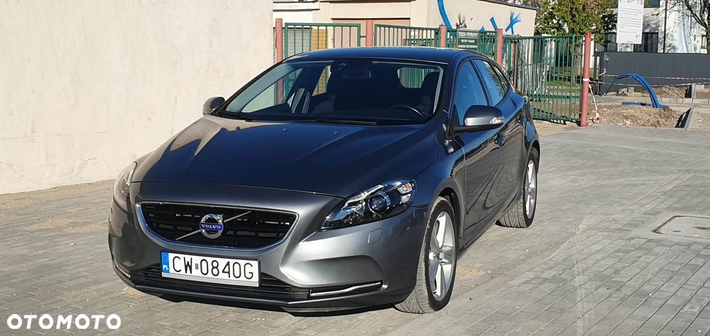 Volvo V40 T2 - 1
