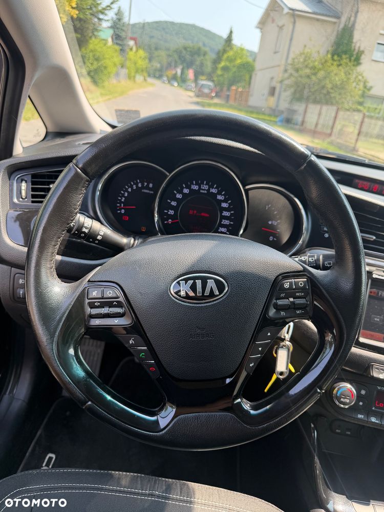 Kia Ceed 1.6 GDI Platinum Edition - 26