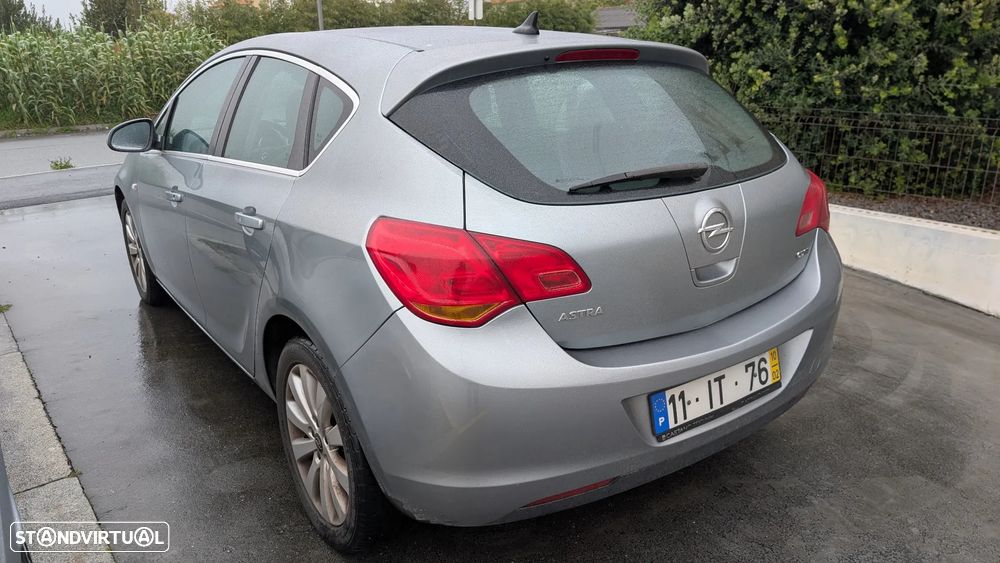 Opel Astra 1.7 CDTI Cosmo - 8