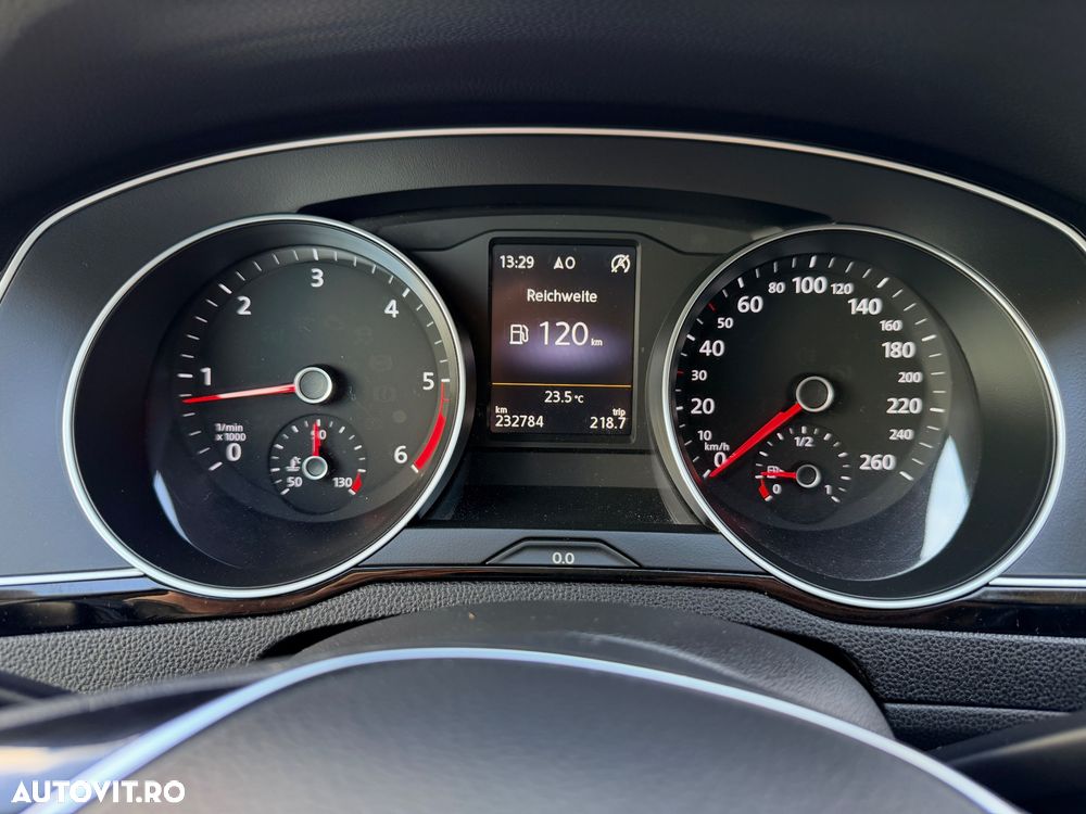 Volkswagen Passat 2.0 TDI SCR DSG Highline - 16